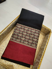 Elegant Peacock Garden Weave Heavy Border Narayanpet Saree with Running Blouse