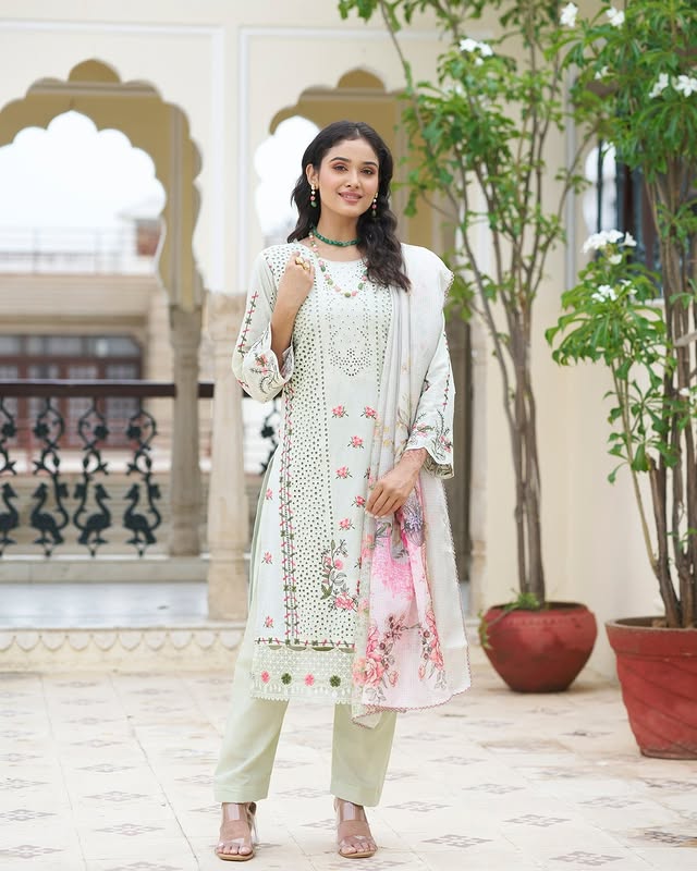 Seashell Embroidered Cotton Kurta Set